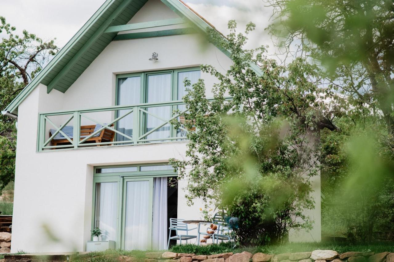 Cukormadar Vendeghaz Lovas Villa Екстериор снимка
